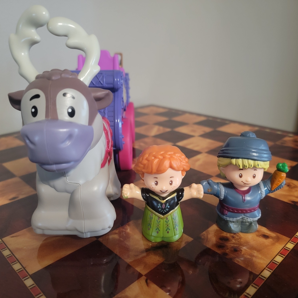 Fisher-Price Little People Frozen Sleigh Set - Picture 5 of 8